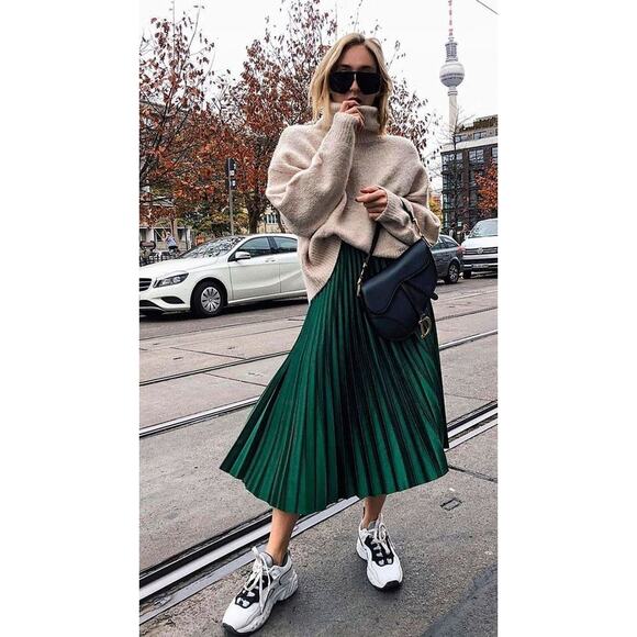 Zara Emerald Green Pleated Midi Skirt Size XS High Rise Chic Preppy Minimalist - Picture 13 of 13